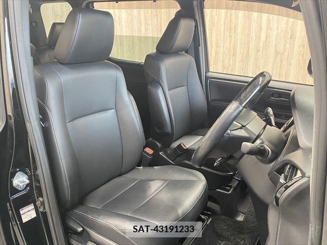 Toyota ESQUIRE 2016-03 297262-19
