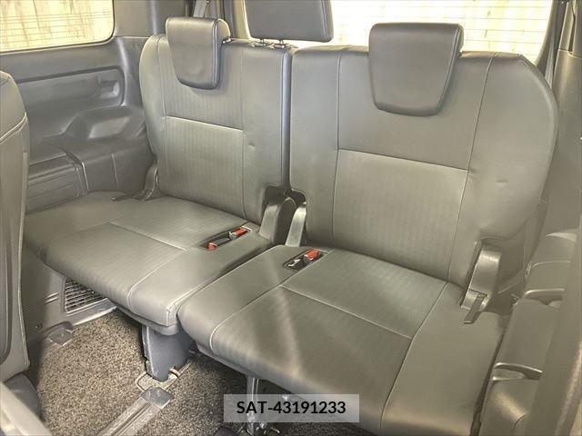 Toyota ESQUIRE 2016-03 297262-24