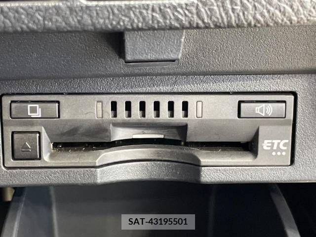 Toyota ALPHARD 2016-12 338278-9