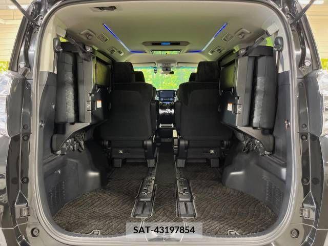 Toyota VELLFIRE 2018-06 299432-11