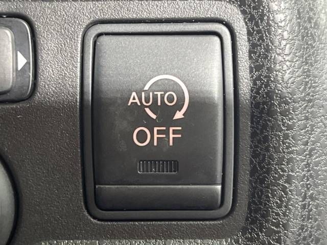 Nissan NOTE 2012-12 16055-5