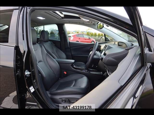 Toyota PRIUS 2020-02 250433-13