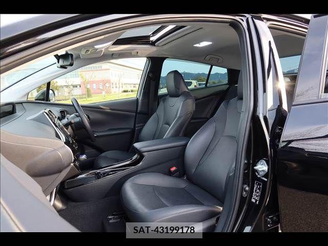 Toyota PRIUS 2020-02 250433-17