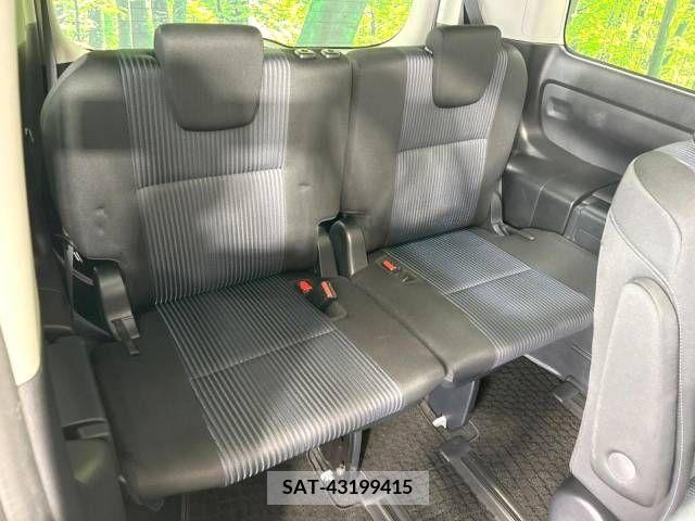 Toyota NOAH 2014-03 228831-9