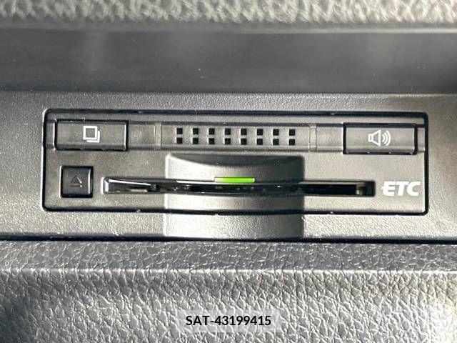 Toyota NOAH 2014-03 228831-5