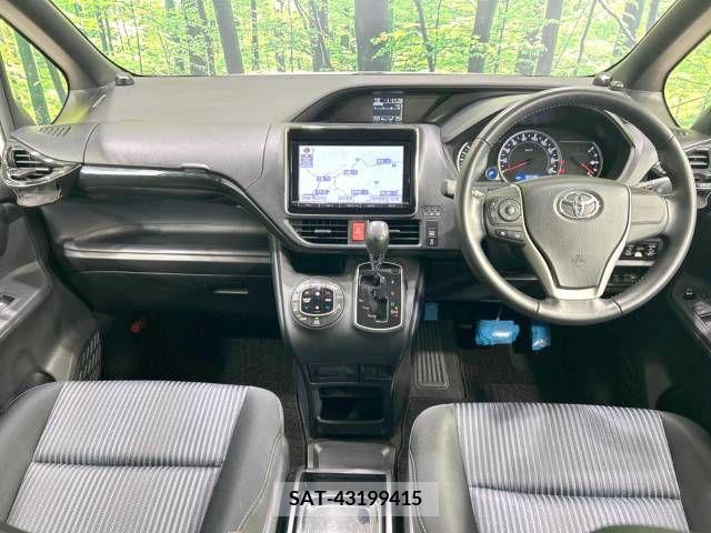 Toyota NOAH 2014-03 228831-1