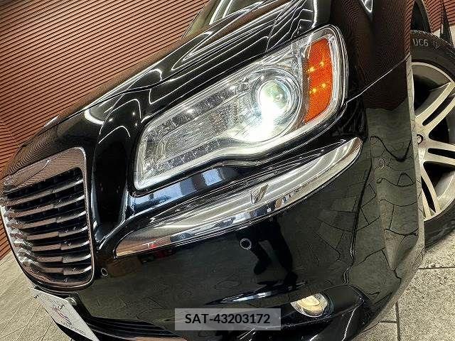Chrysler 300 2014-10 299003-19