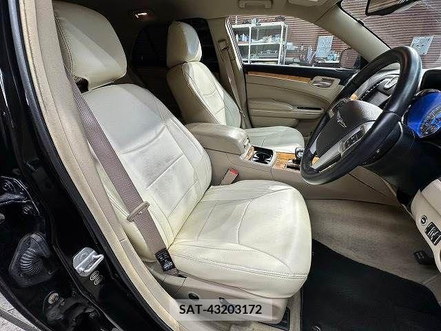 Chrysler 300 2014-10 299003-4