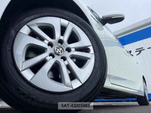 Toyota PRIUS 2016-02 322283-12