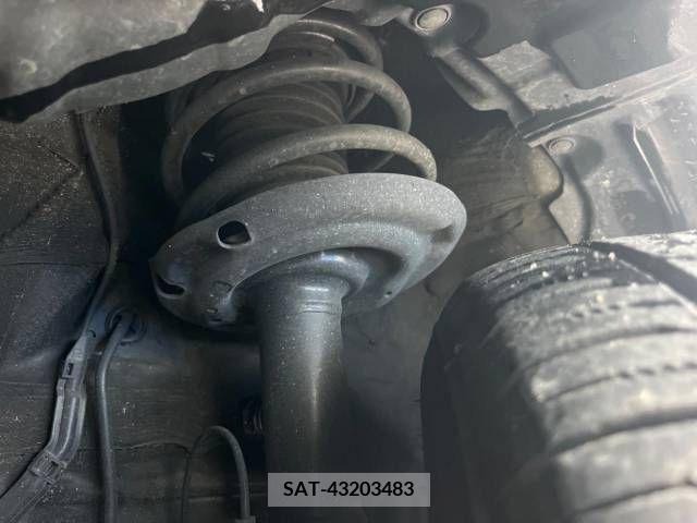 Toyota PRIUS 2016-02 322283-19