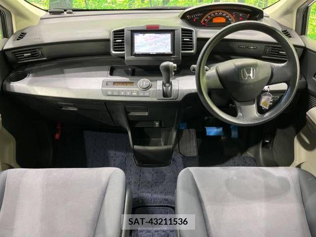 Honda FREED 2010-02 270537-1