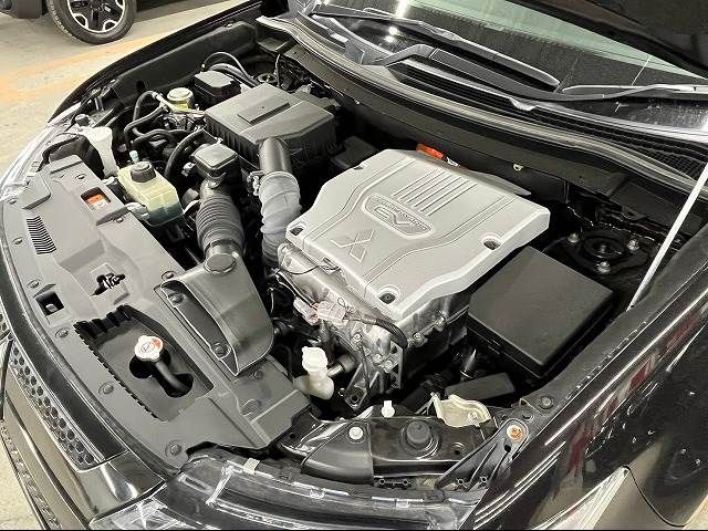 Mitsubishi OUTLANDER PHEV 2020-01 180655-17