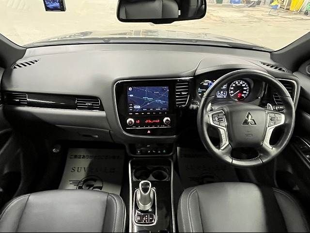 Mitsubishi OUTLANDER PHEV 2020-01 180655-1