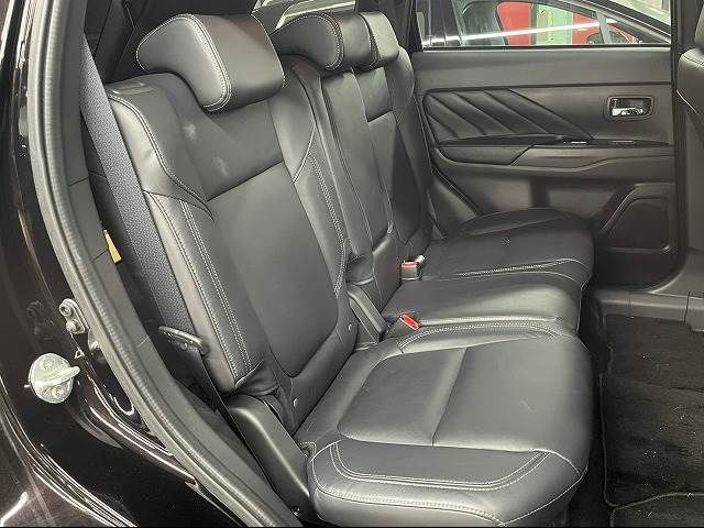 Mitsubishi OUTLANDER PHEV 2020-01 180655-4