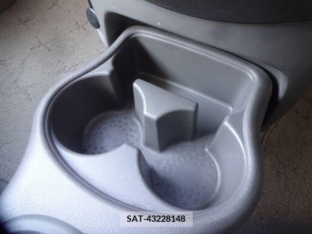 Nissan MARCH 2010-12 207899-17
