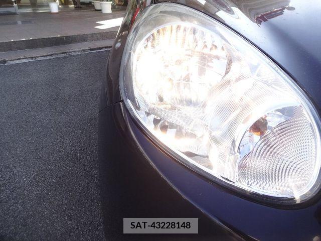 Nissan MARCH 2010-12 207899-28