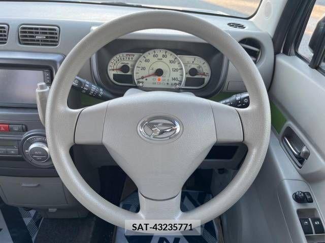 Daihatsu MOVE CONTE 2013-08 309029-12
