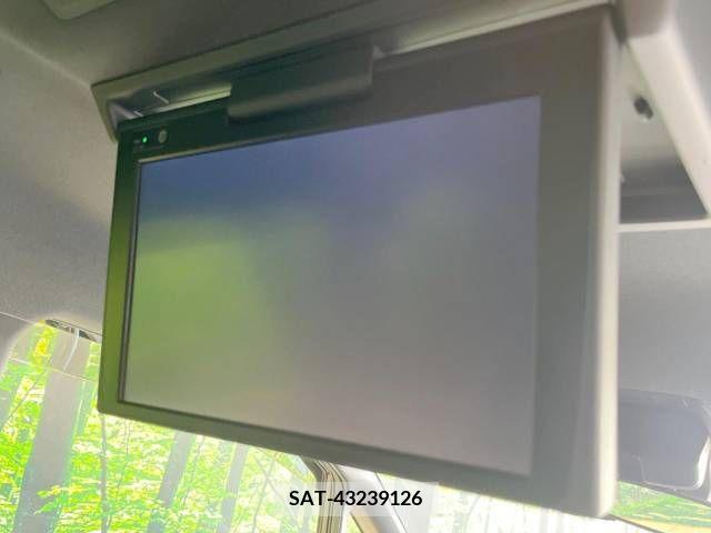 Toyota VOXY 2019-03 370459-2