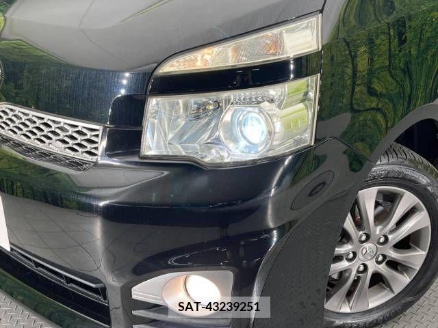 Toyota VOXY 2012-01 347908-13