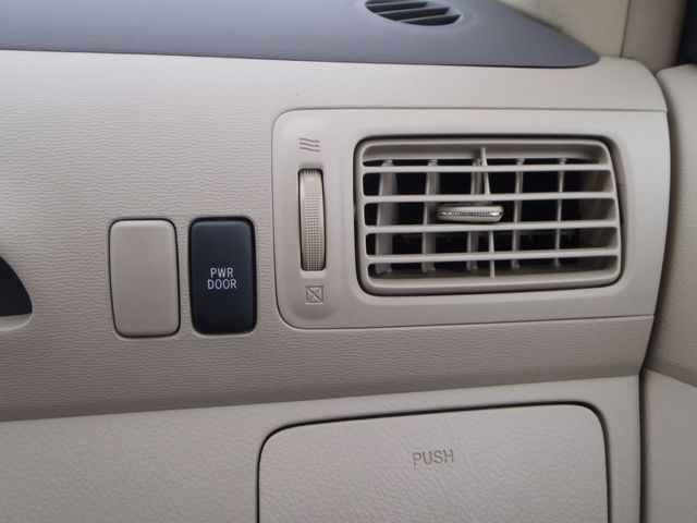 Toyota RAUM 2008-08 10040-11