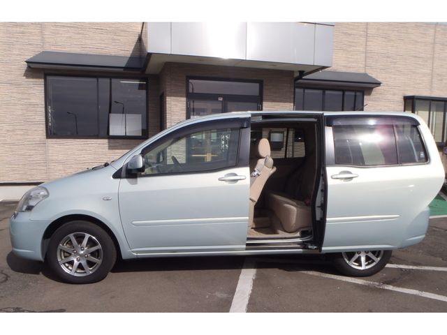 Toyota RAUM 2008-08 10040-4