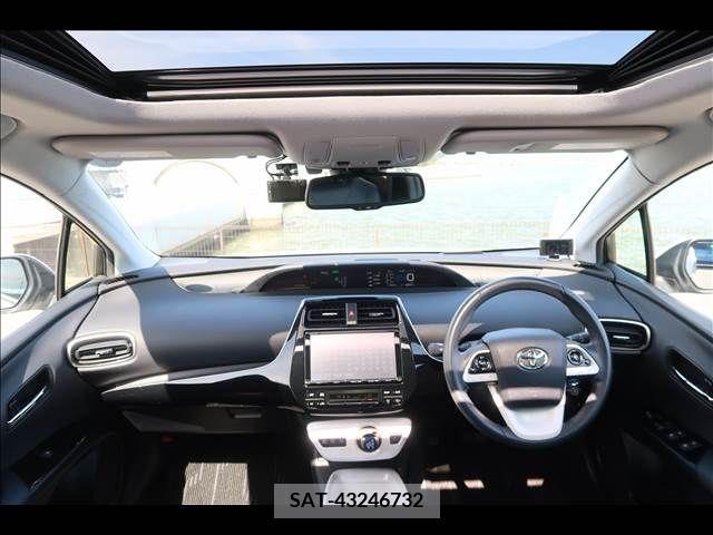 Toyota PRIUS 2016-07 282246-8