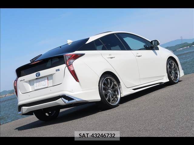 Toyota PRIUS 2016-07 282246-7