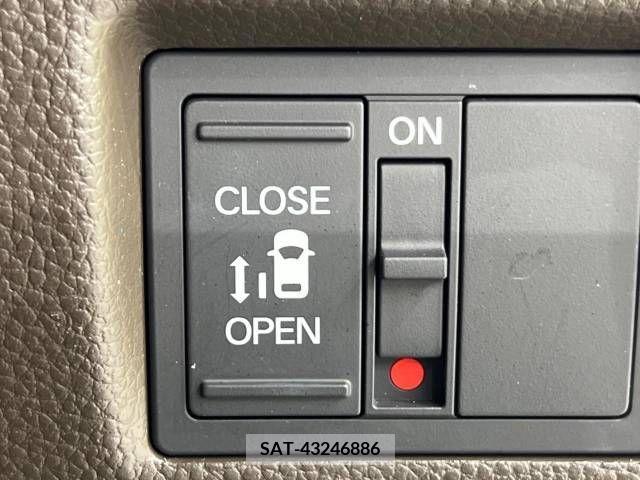 Honda N BOX 2021-06 338825-5