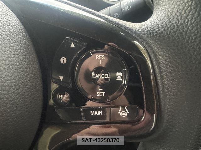 Honda N BOX CUSTOM 2018-01 279936-11