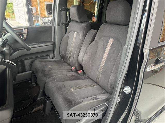 Honda N BOX CUSTOM 2018-01 279936-13