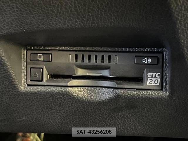 Toyota PRIUS 2016-08 241263-7