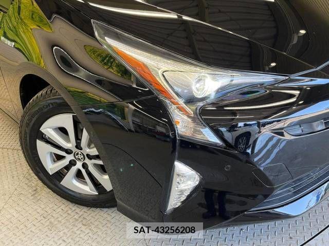 Toyota PRIUS 2016-08 241263-12