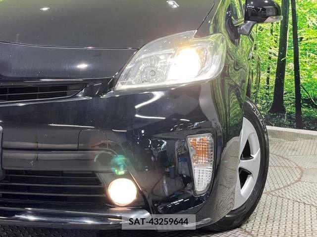 Toyota PRIUS 2014-01 346892-12