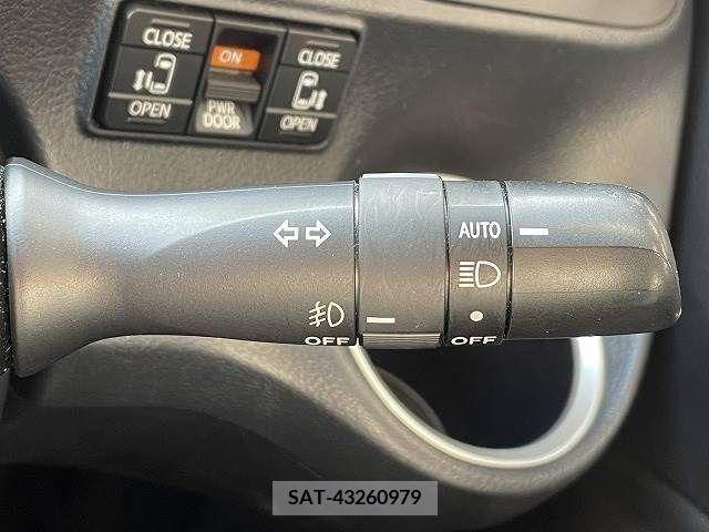 Toyota SIENTA 2019-12 206413-11