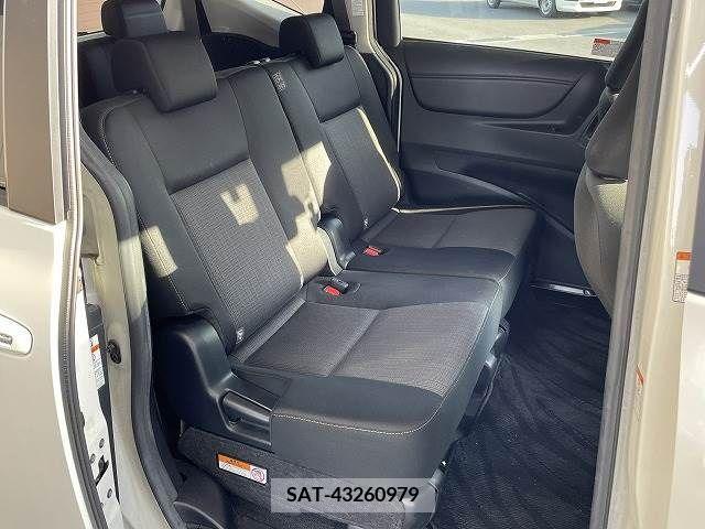 Toyota SIENTA 2019-12 206413-9