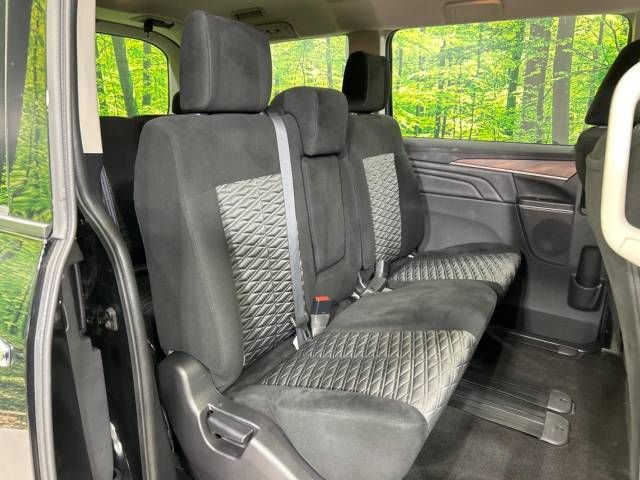 Mitsubishi DELICA D5 2023-03 18908-9