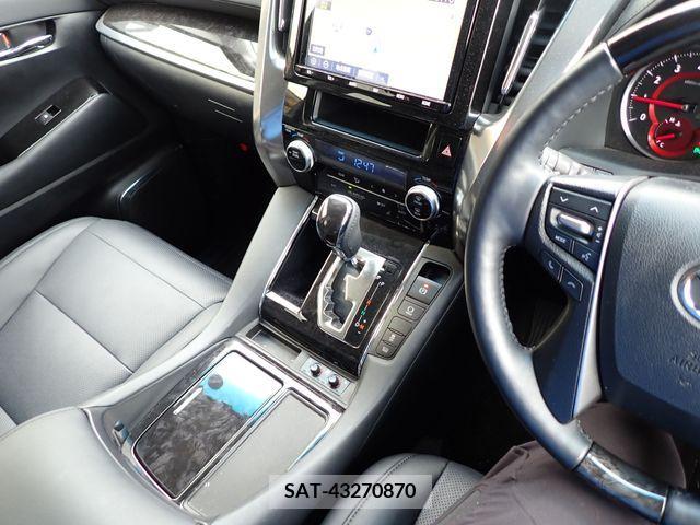 Toyota VELLFIRE 2019-08 228675-14