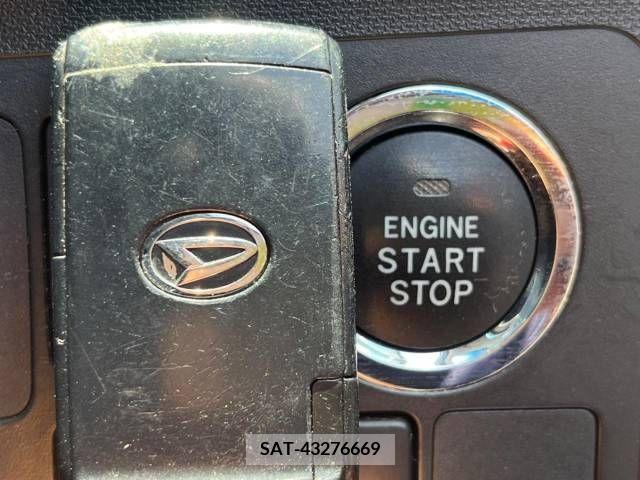 Daihatsu MOVE CUSTOM 2013-06 364284-4