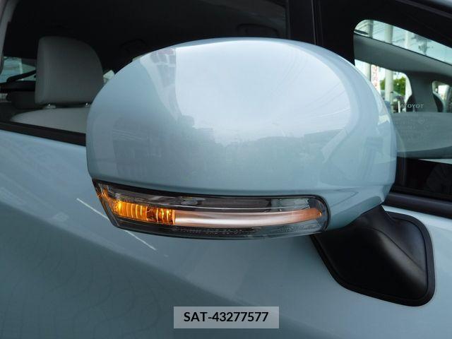Toyota PRIUS 2010-09 282055-5