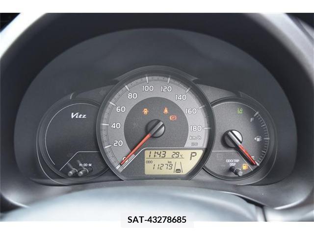 Toyota VITZ 2017-10 346015-6