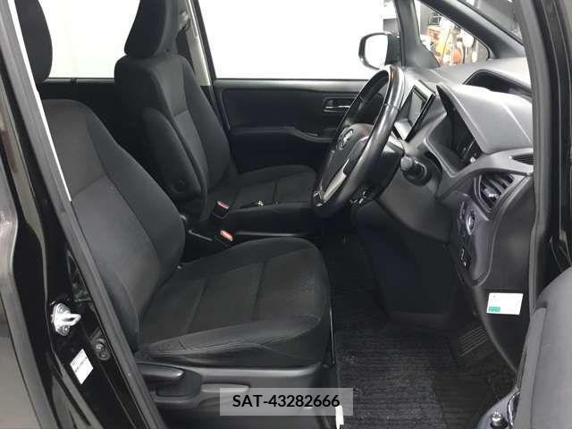 Toyota NOAH 2015-07 279527-6