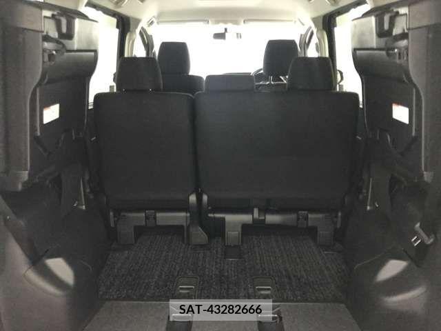 Toyota NOAH 2015-07 279527-19