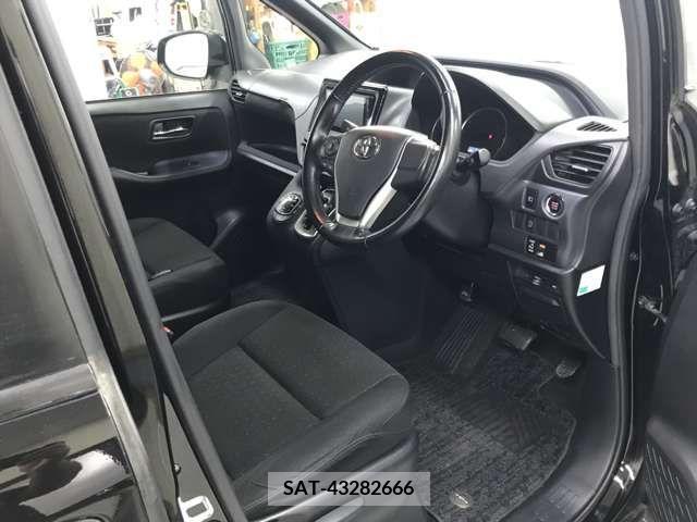 Toyota NOAH 2015-07 279527-5