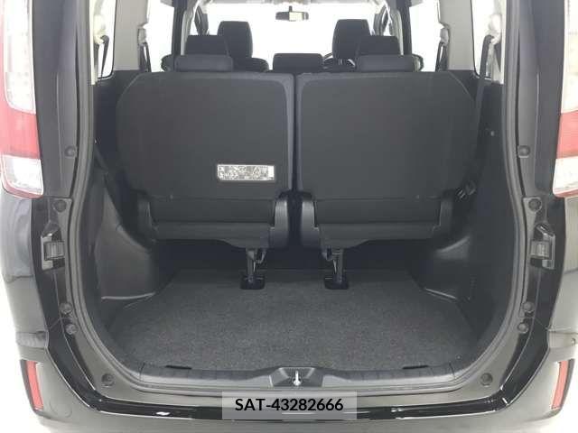Toyota NOAH 2015-07 279527-16