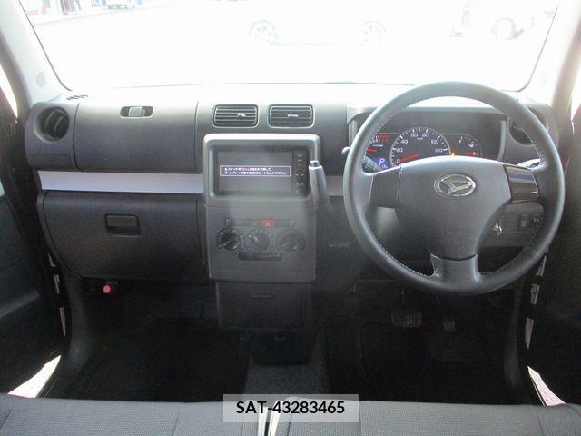 Daihatsu MOVE CONTE 2015-07 222822-5