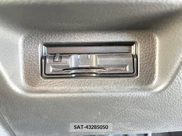 Nissan CUBE 2010-04 390161-7
