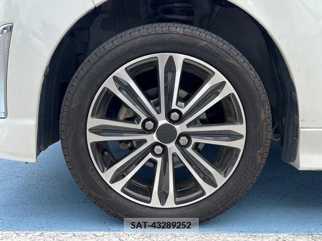 Daihatsu TANTO CUSTOM 2015-06 325302-13