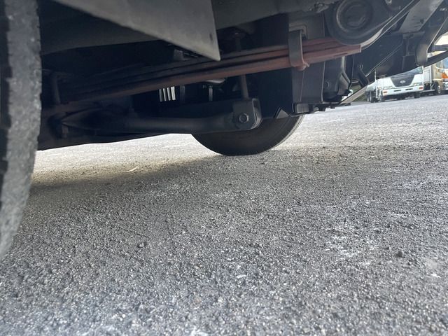 Mitsubishi ROSA 2002-09 184383-18
