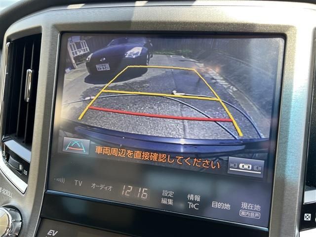 Toyota CROWN SEDAN 2017-08 3840-15