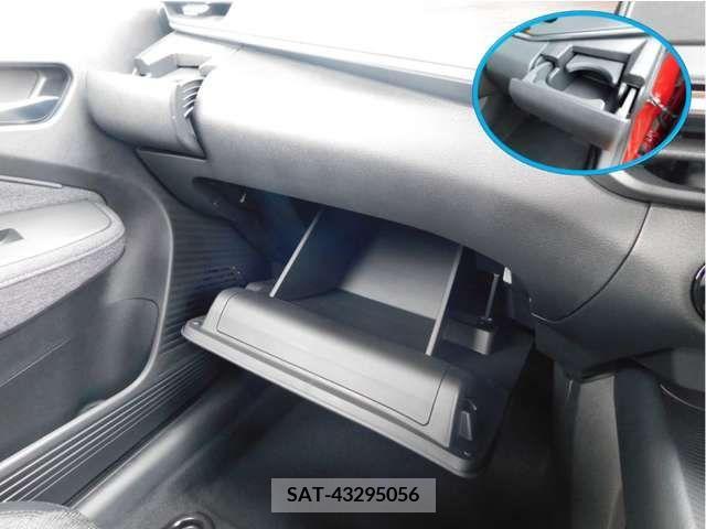 Nissan AURA 2023-09 292916-16